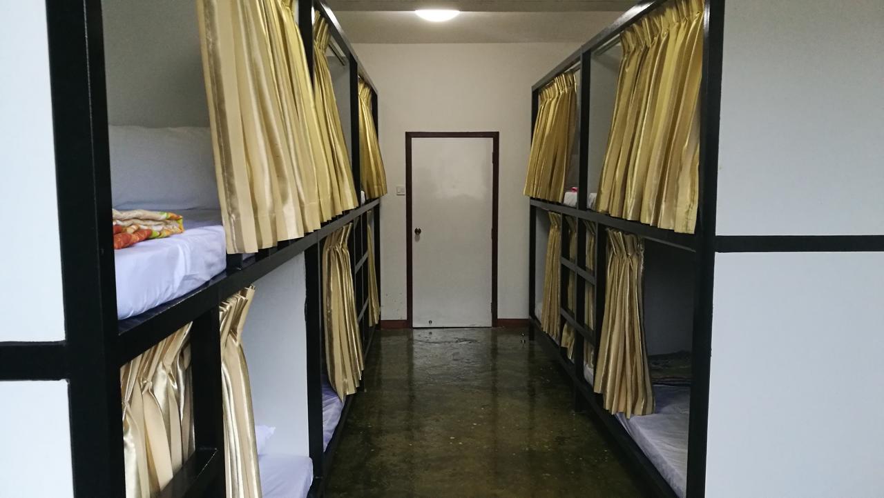 Dengba Hostel Yangon Exterior foto