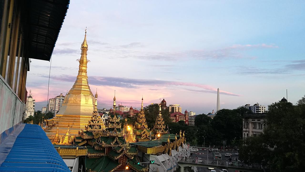 Dengba Hostel Yangon Exterior foto
