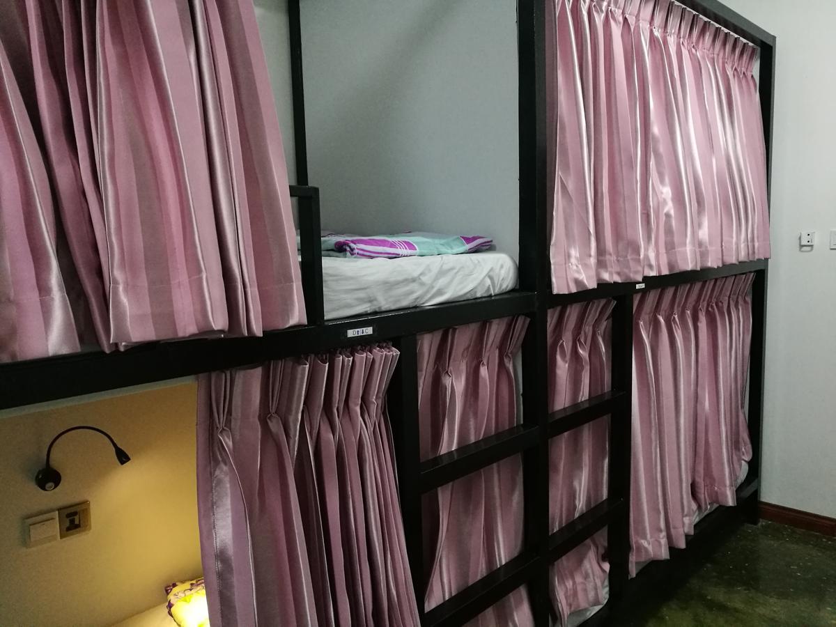 Dengba Hostel Yangon Exterior foto