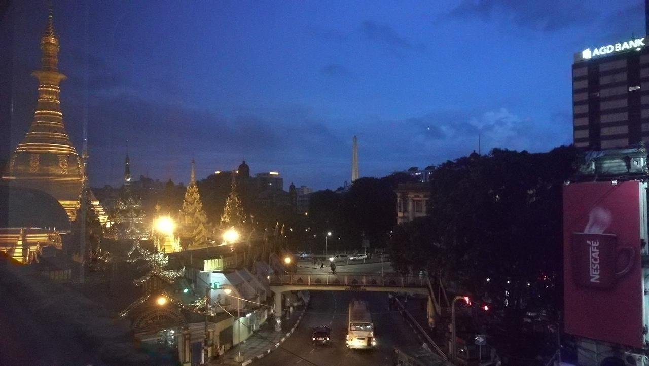 Dengba Hostel Yangon Exterior foto