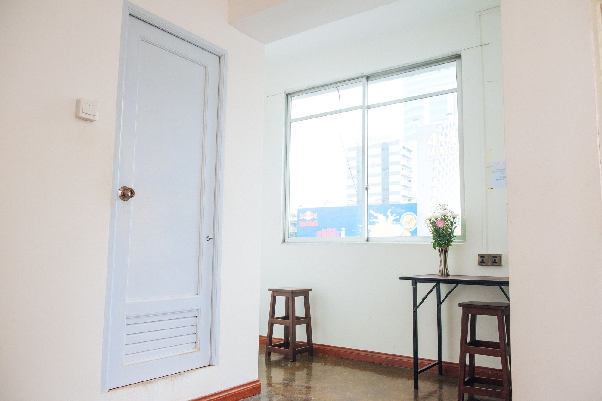 Dengba Hostel Yangon Exterior foto