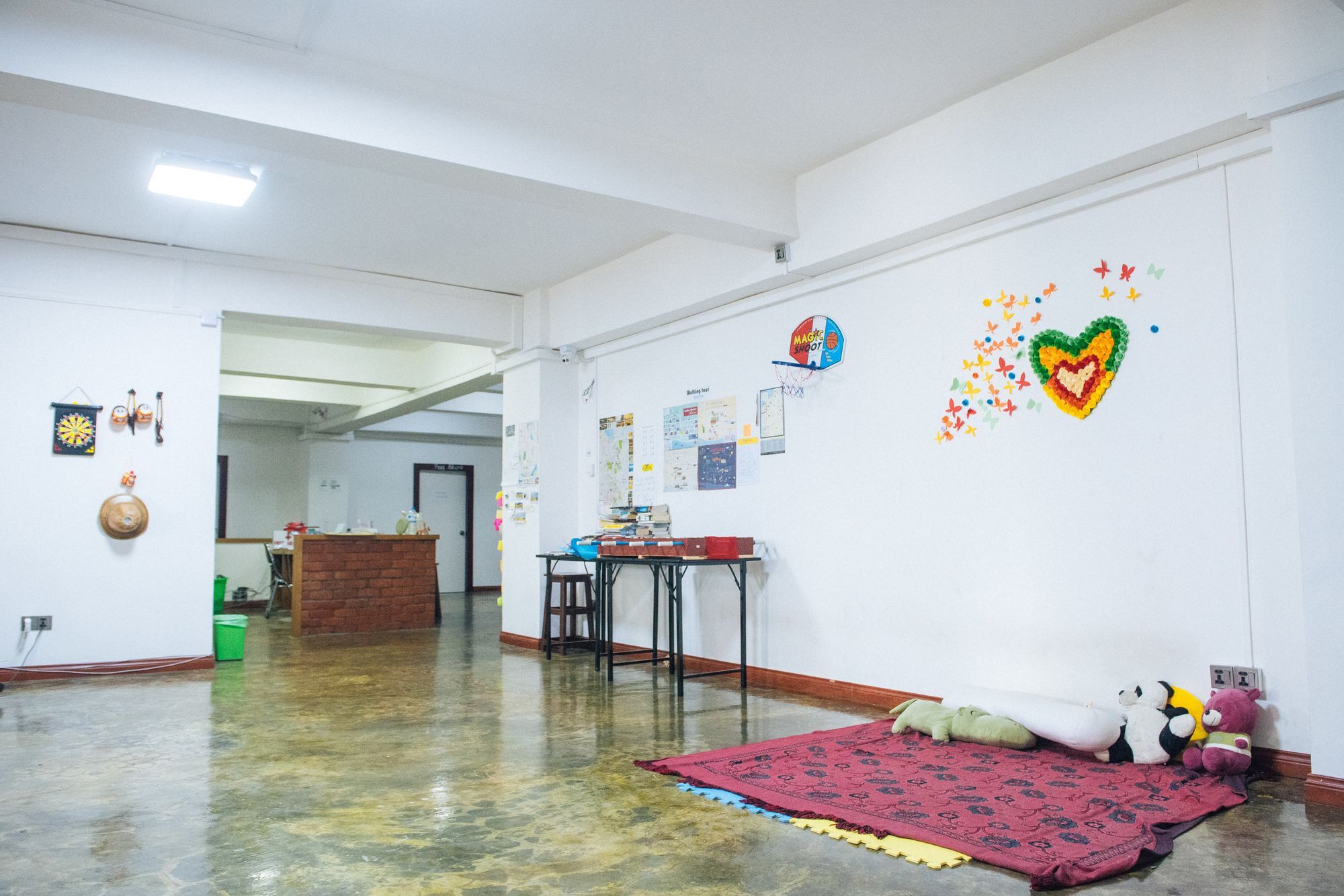 Dengba Hostel Yangon Exterior foto