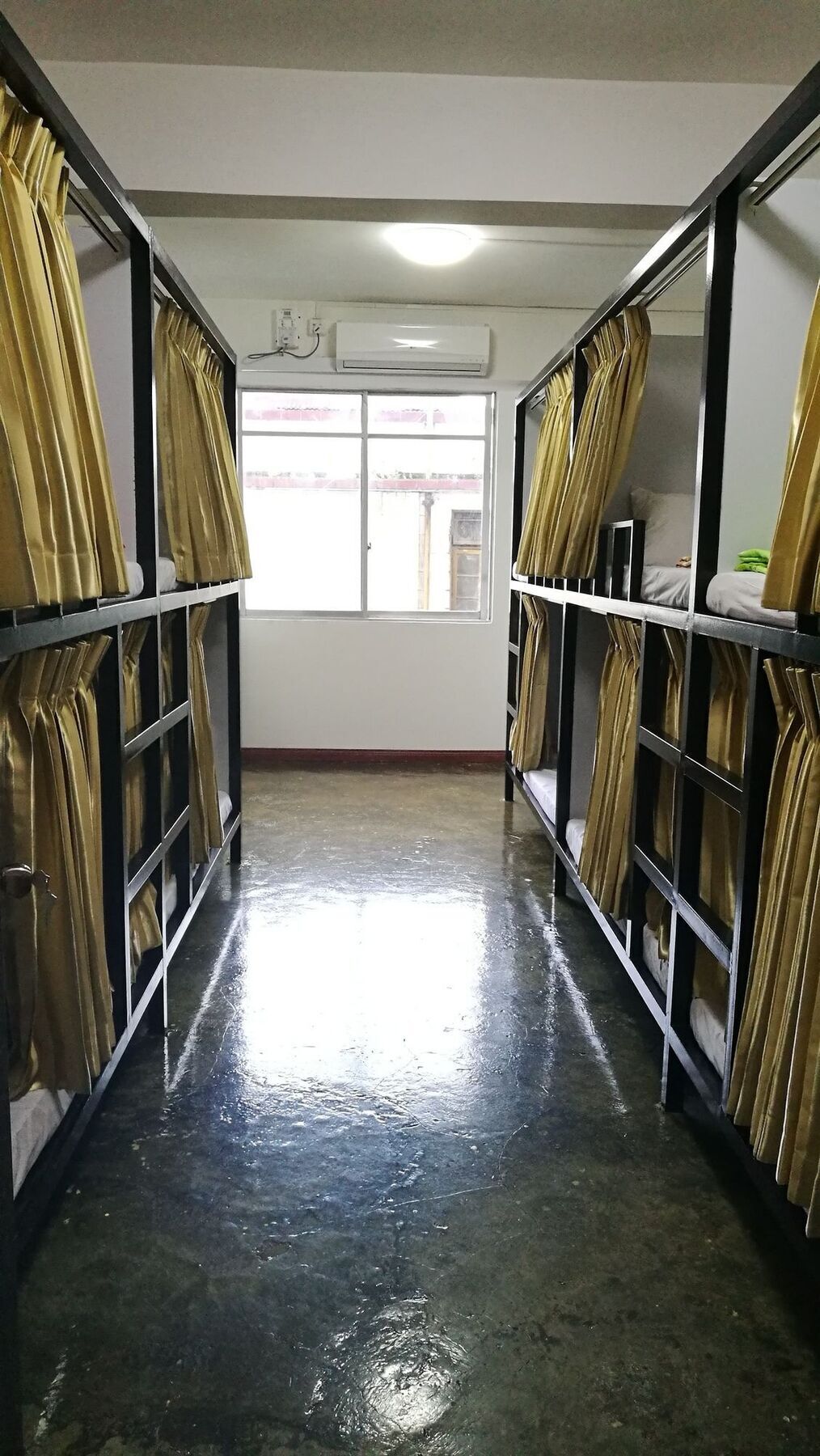 Dengba Hostel Yangon Exterior foto